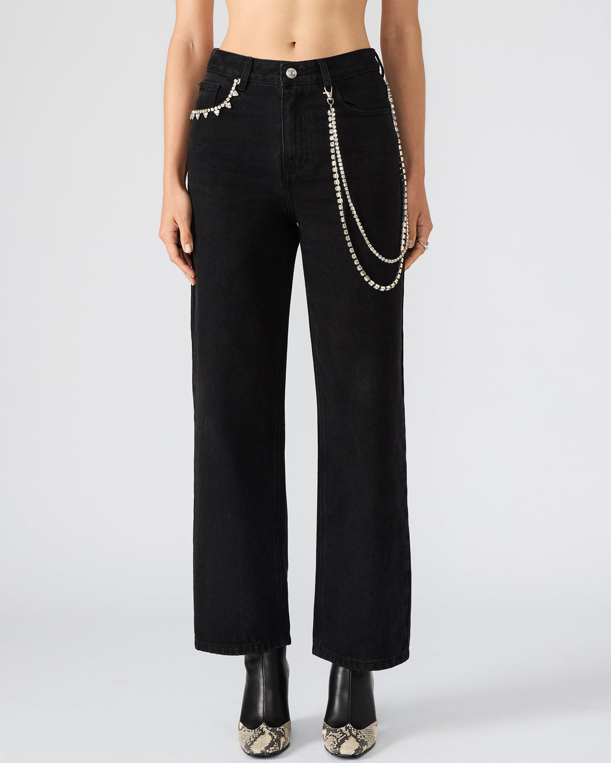 SWIFT Black Wide-Leg Denim Chain Women's Jean | Steve Madden