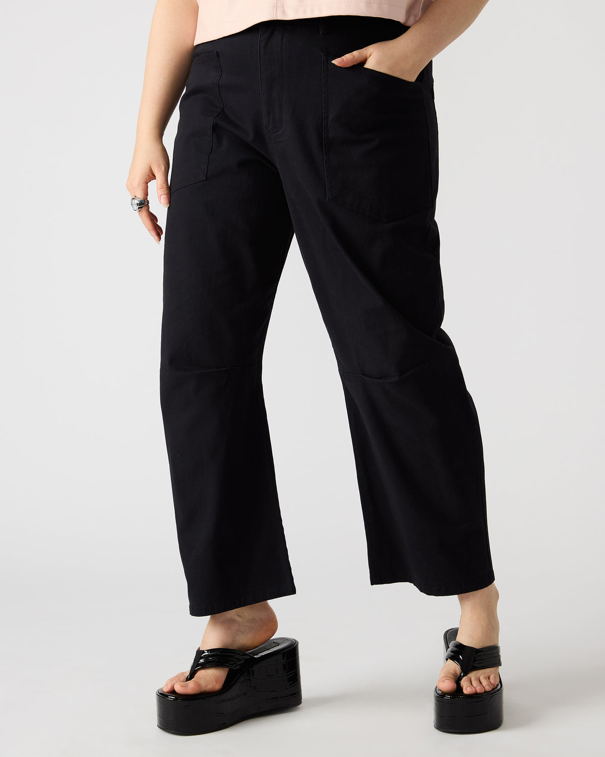 HANIEL Black Women's Barrel Leg Pant | Steve Madden