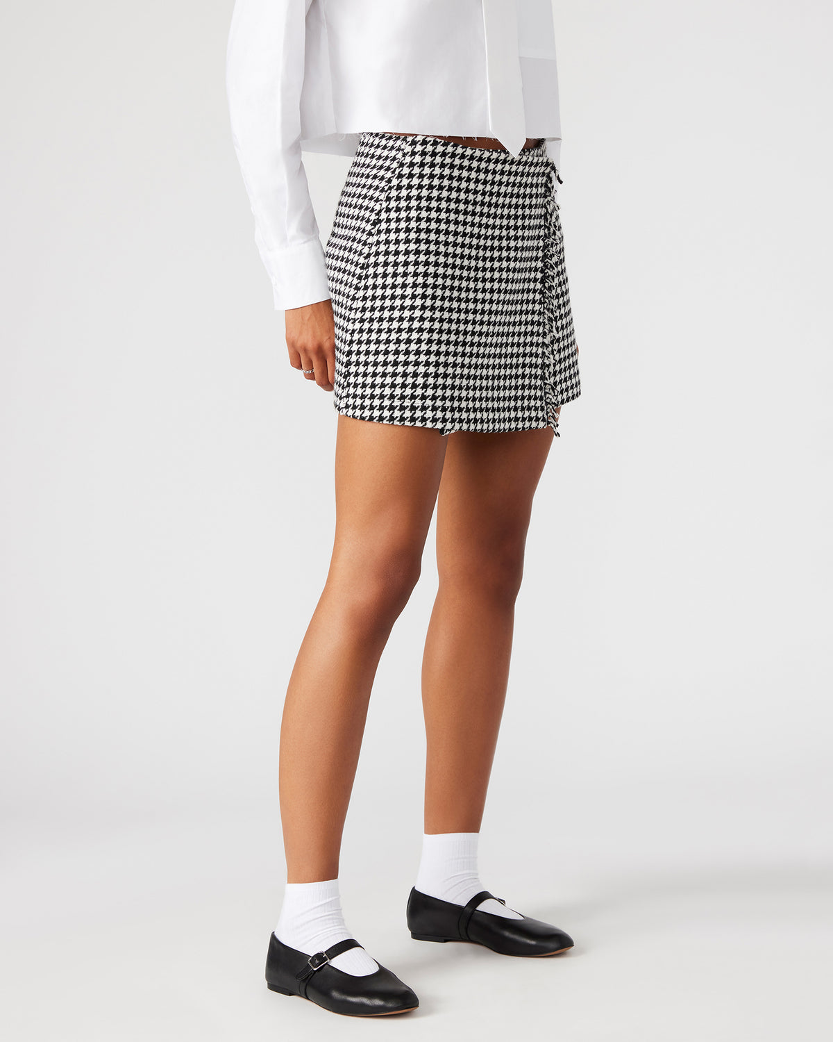 LEON Black/White Women's Wrap Mini Skirt | Steve Madden