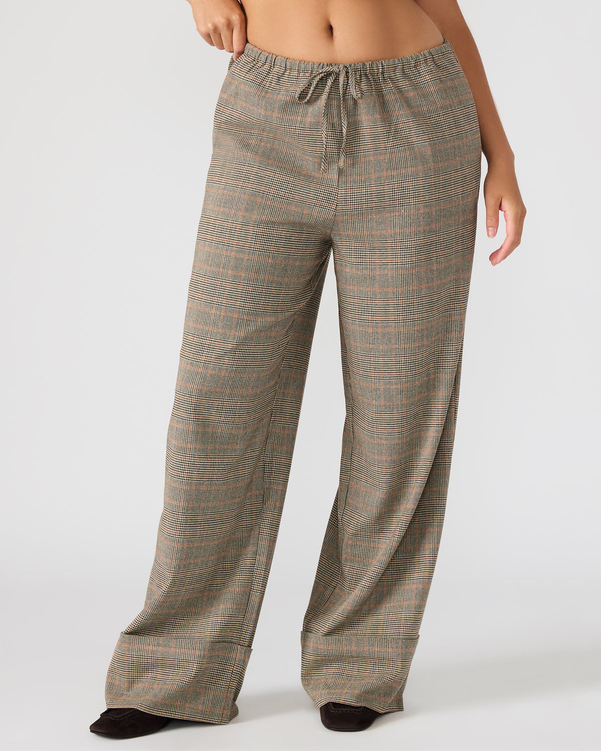 IDRA Brown Pull-On Tie-Front Cuffed Plaid Women's Pants | Steve Madden