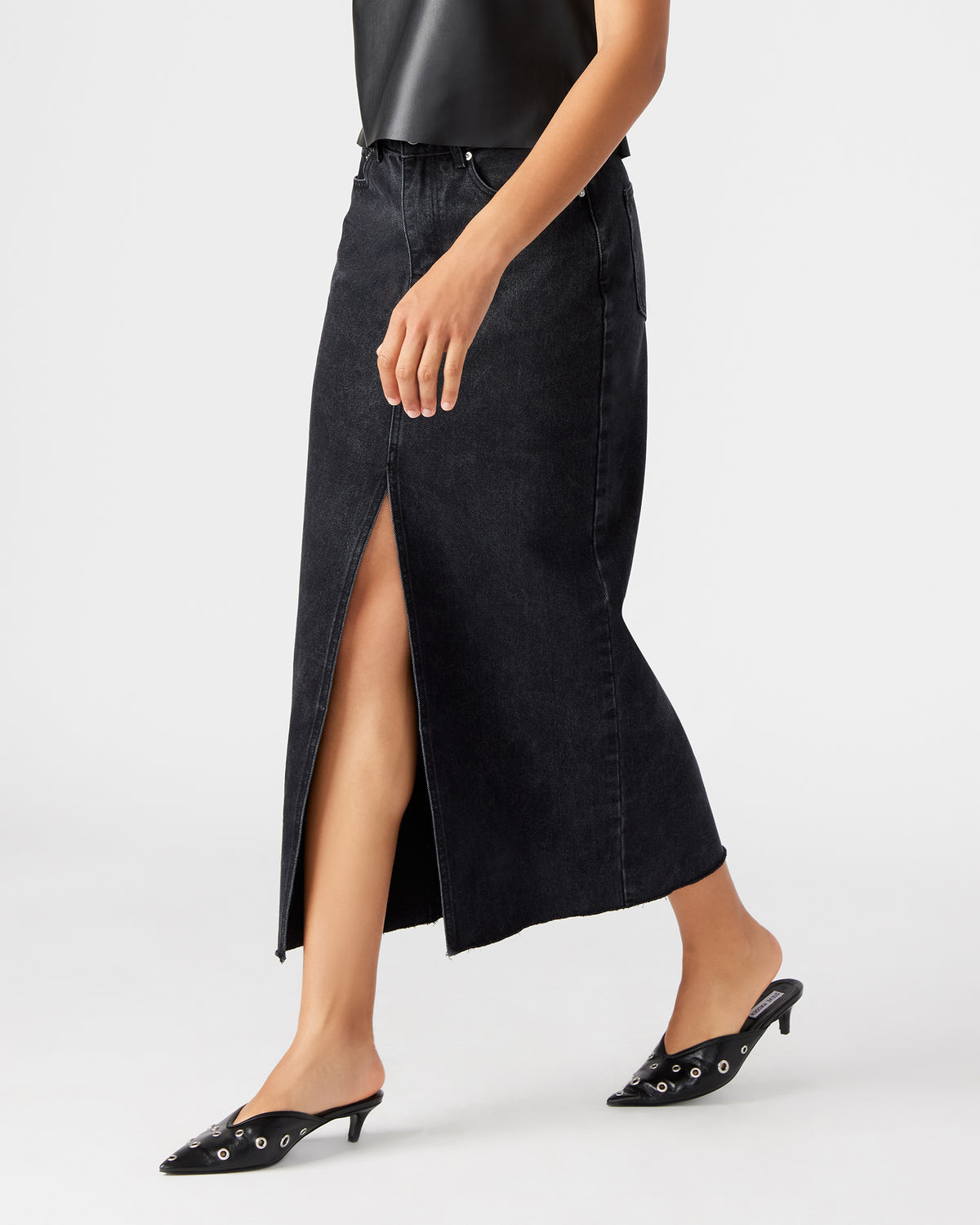 AVANI Denim Skirt Black | Women's Denim Maxi Skirt | Steve Madden