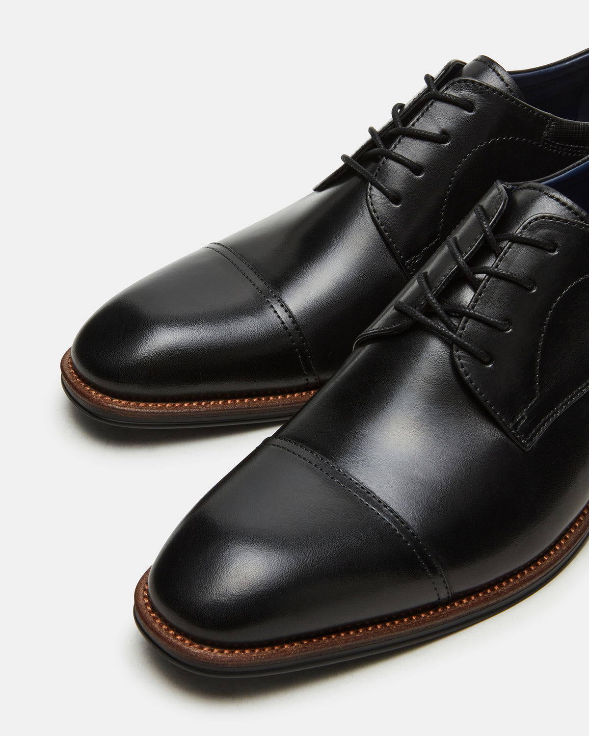 HASEN Black Leather Men's Lace-Up Dress Shoe | Steve Madden